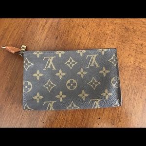 Louis Vuitton pouch! Authentic!